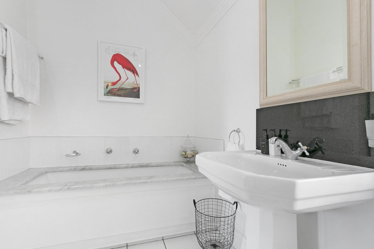 Bathroom 4, Winelands Golf Lodges 20, Cape Winelands