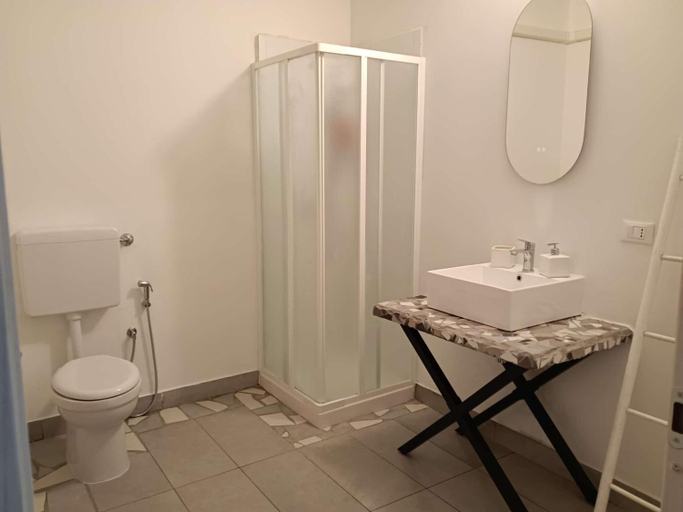 Others 3, Bed and breakfast Settesette6, Brescia
