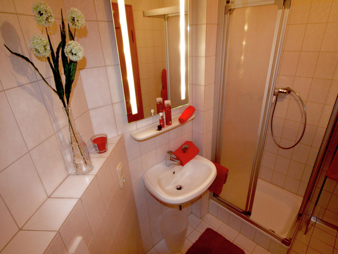Bathroom, Ferienwohnung in Ruhpolding, Traunstein