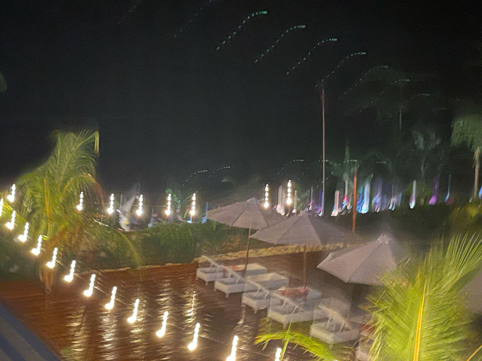 Exterior & Views, Three Queen Villa and Homestay, Sumba Barat