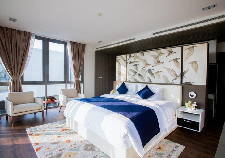 Bedroom 3, Luxury Dana Beach Resort & Spa, Da Nang