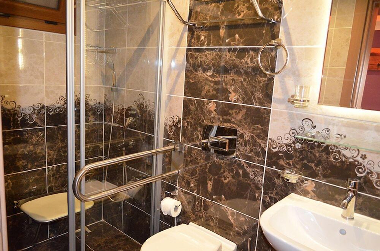 Bathroom 5, Kayi Otel, Fethiye