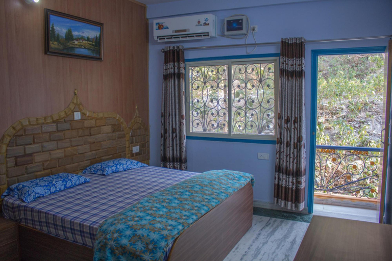 Bedroom 2, Hotel Golden Crown, Garhwal