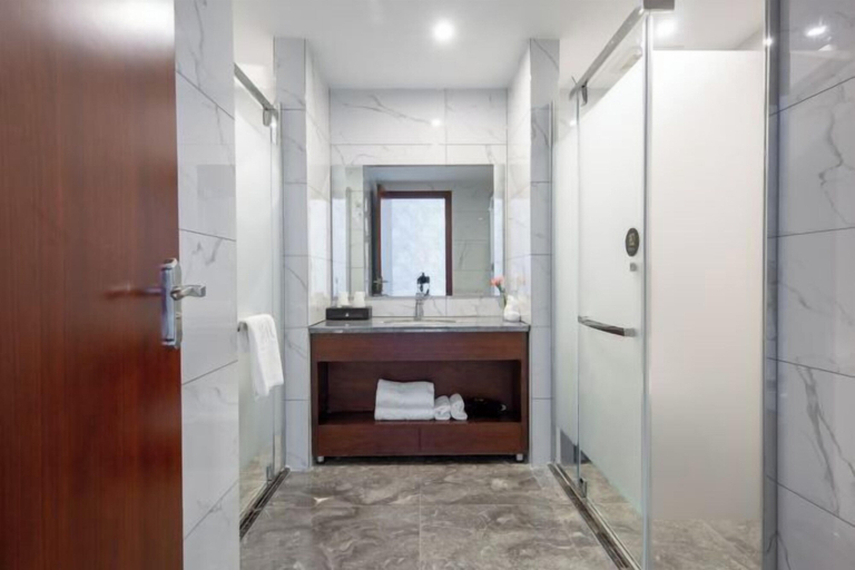 Bathroom 4, Weiye Hotel, Jinhua