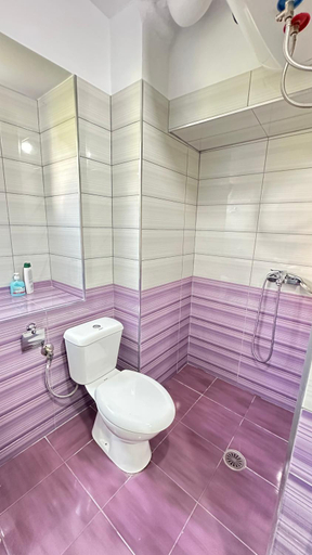 Bathroom 3, Bebi Guest House, Sarandës