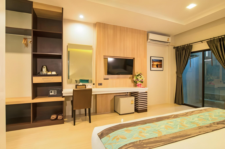 Bedroom 3, The Nice Hotel, Mueang Krabi