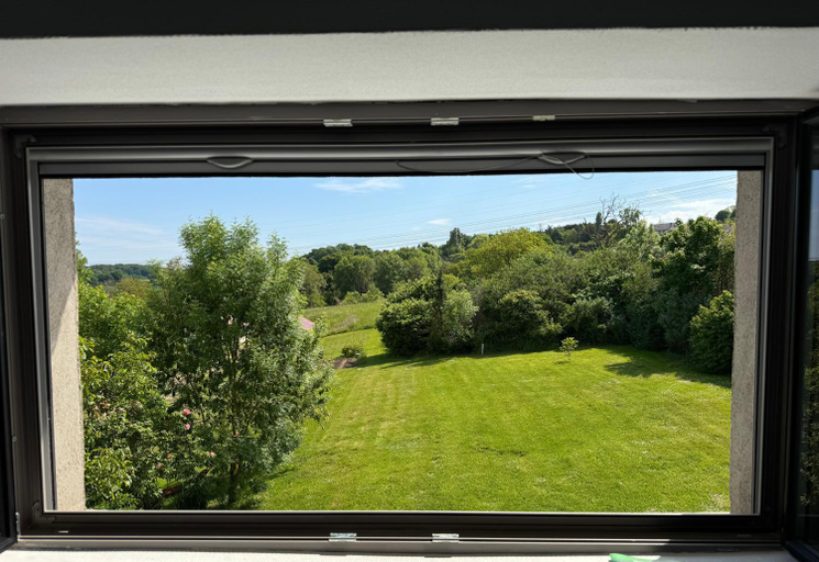 Others 5, Chez Isabelle, Moselle