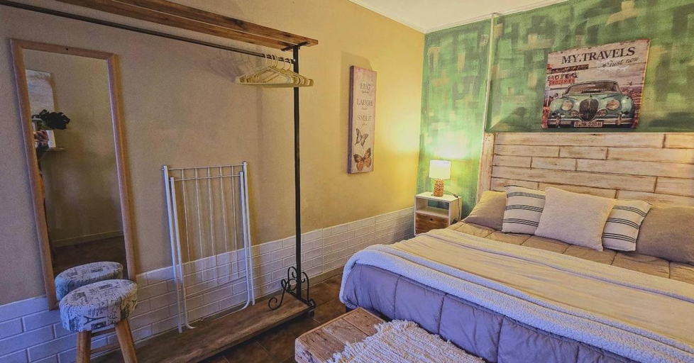 Bedroom 3, Hostel del Lago, Private rooms, Capsule Beds, Shared Kitchen and Breakfast, Lago Argentino