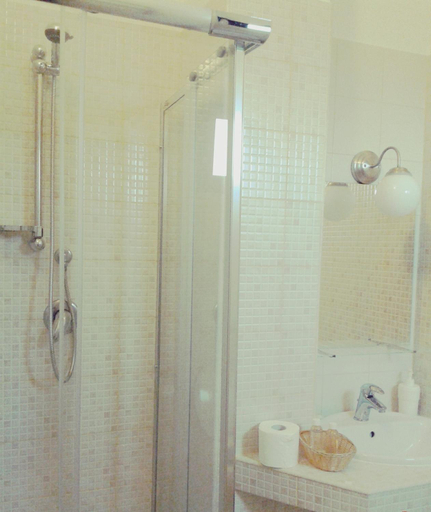 Bathroom 4, Il Giunco B&B, Foggia