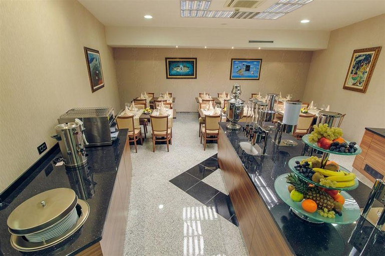 Food & Drinks, Hotel M Nikić