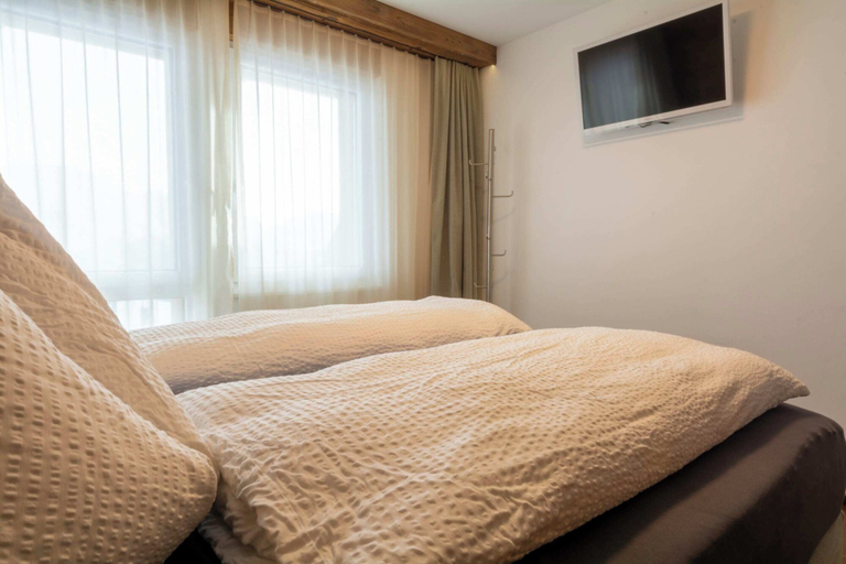 Room 5, Chalet Weisshorn 1, Raron