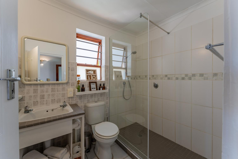 Bathroom 5, Cycads on Sea Guest House, Cacadu