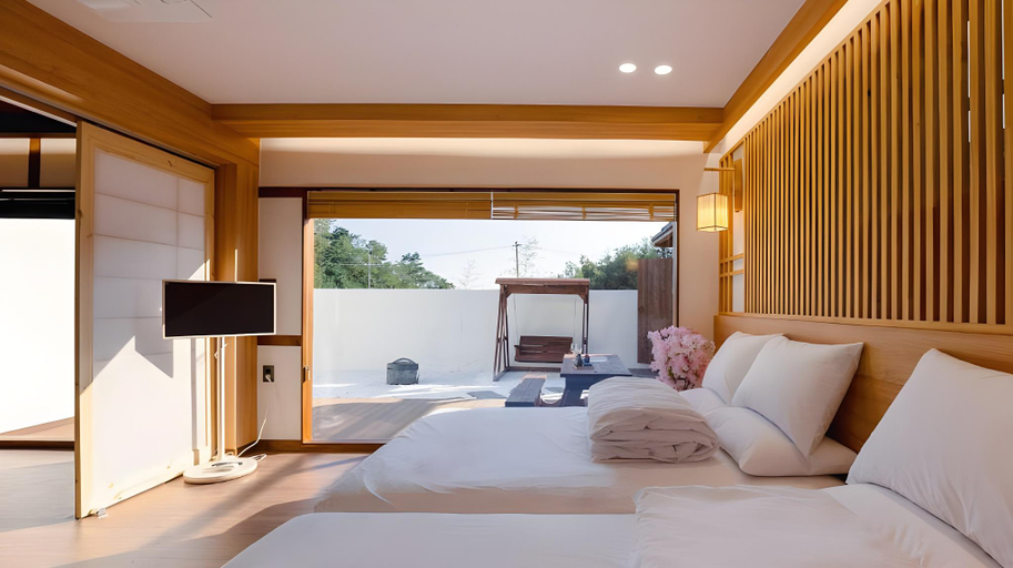 Bedroom 5, GurYong RyoKan, Pohang