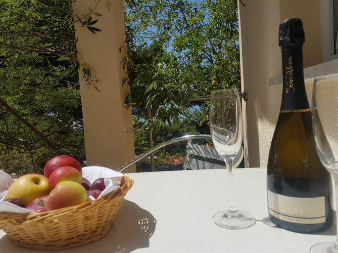 Food & Drinks 3, Villa Luka, Brela