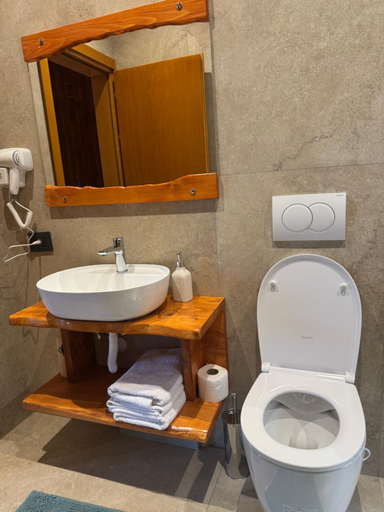 Bathroom 3, Agora Farmhouse, Shkodrës