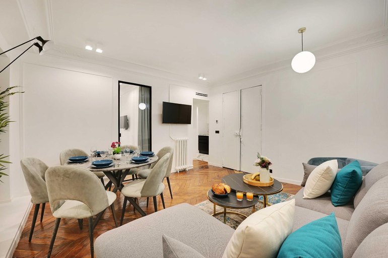 Others 3, Magnificent apartment - 2BR/6P - Gare Saint-Lazare, Paris