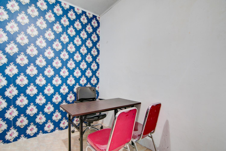Public Area 2, Hotel O Raya Guest House Syariah, Pekanbaru