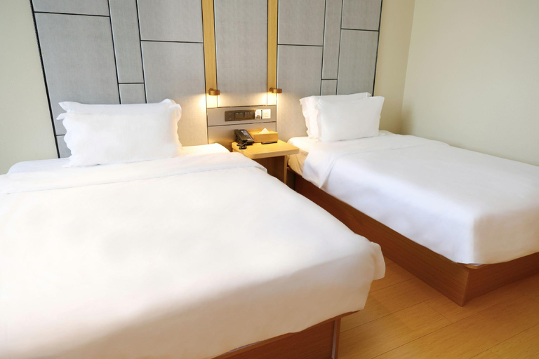 Bedroom 2, Starway Hotel Baoding Wanbo Plaza, Baoding