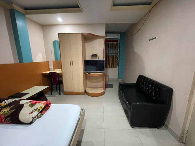 Bedroom, Starline Hotel, West Tripura