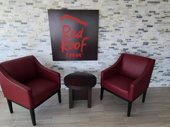Public Area 2, Red Roof Inn Byron, Peach