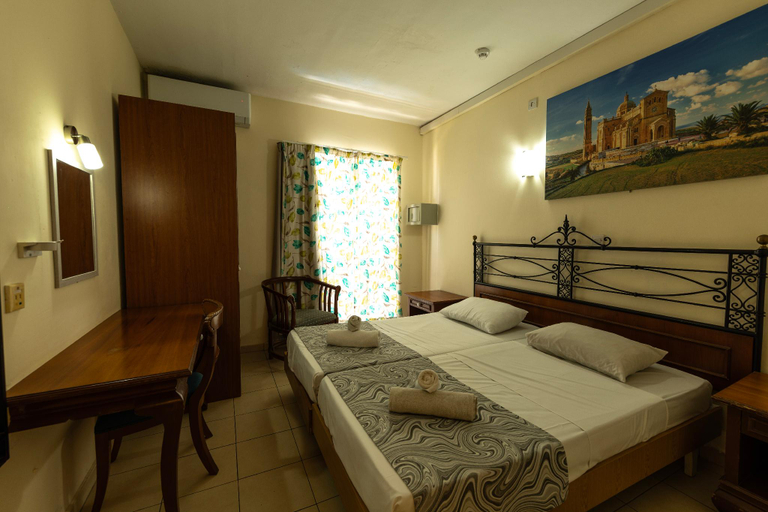 Bedroom 3, Qawra Point Holiday Complex, Saint Paul's Bay