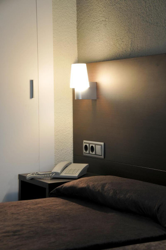 Bedroom 3, Hotel Rosamar Garden Resort 4*, Girona