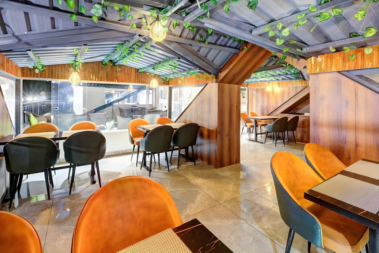Food & Drinks 3, Luxe Resorts, Solan