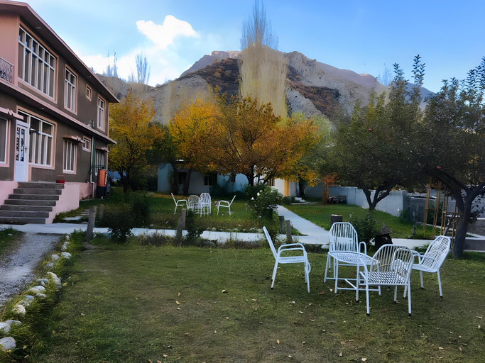 Others 4, Gulmit Tourist Inn, Northern Areas