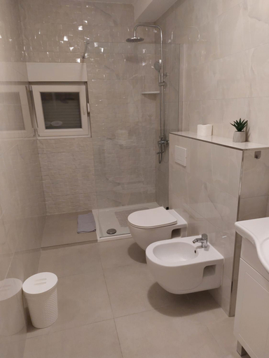 Bathroom 2, Apartment Mira, Trogir
