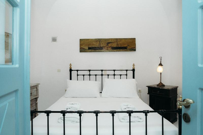Bedroom 3, Nano Villa Oia, South Aegean