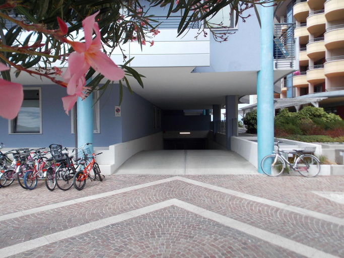 Others 3, Costa Azzurra Apartment, Gorizia