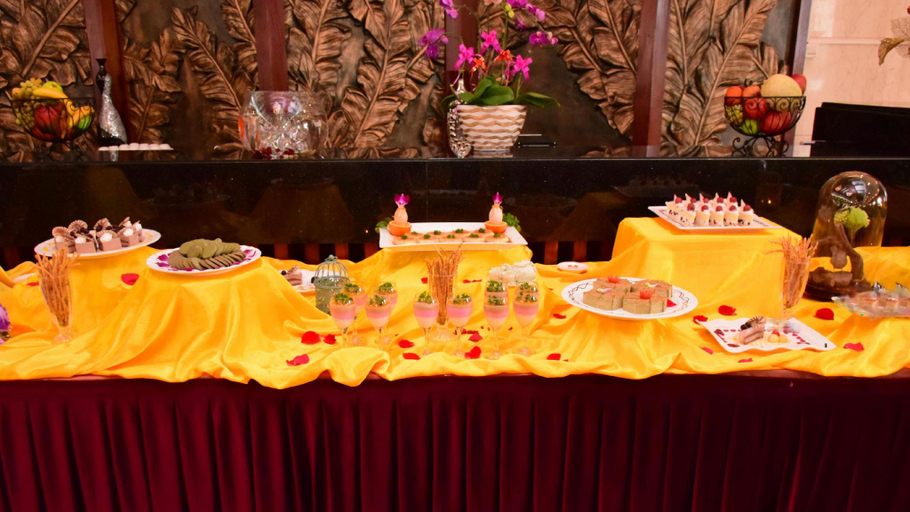 Food & Drinks 5, Luofushan Jiabaotian International Hotspring Resort, Huizhou