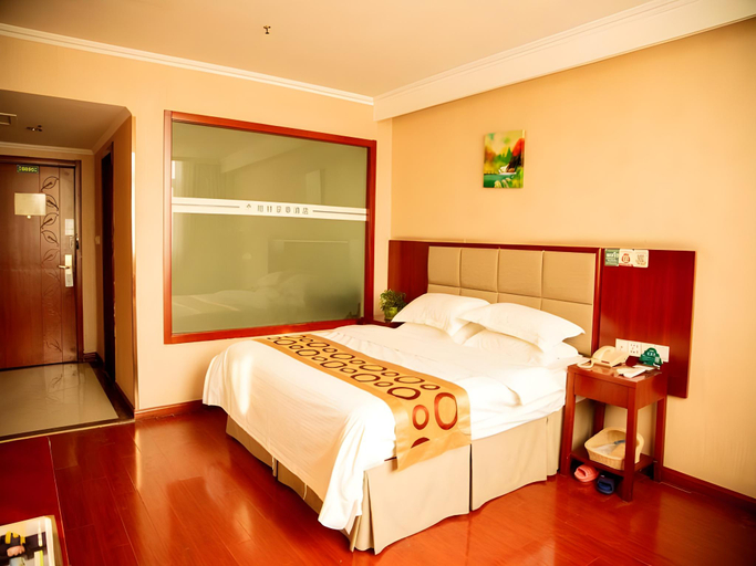 Bedroom 2, GreenTree Inn Bozhou Weiwu Road Hotel, Bozhou