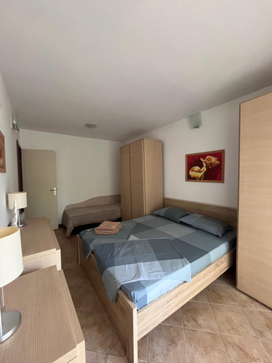 Bedroom 2, Oasis Resort Apartments, Tsarevo