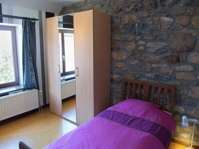 Bedroom 3, Desnie Farmhouse with Pool, Liège