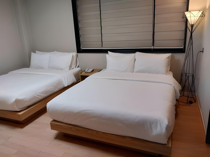 Bedroom 3, HOTEL 701 Masan , Masan