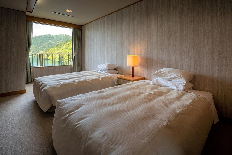 Bedroom 2, Unzenonsen Azumaen, Unzen