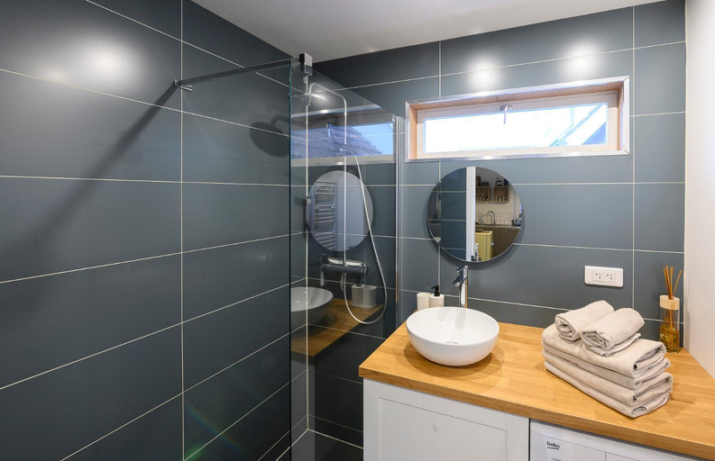 Bathroom, Le passage des cinq - 5 min du tram 15 min Strasbourg centre, Bas-Rhin