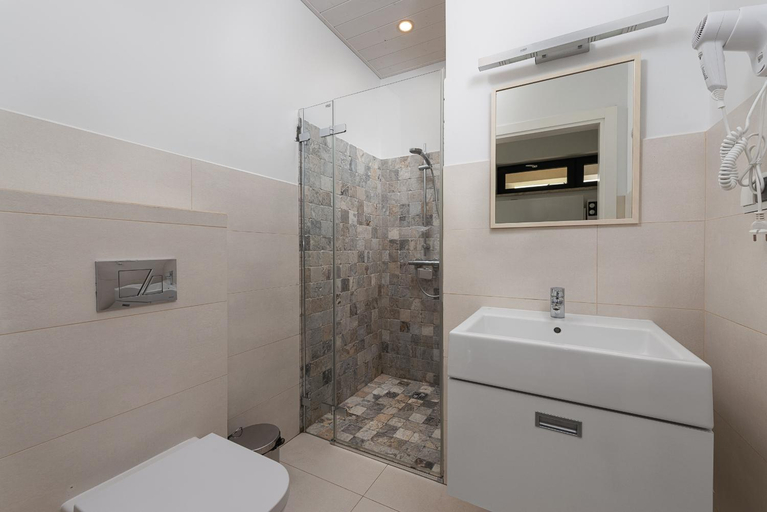 Bathroom 2, Domki Morski Raj B, Puck