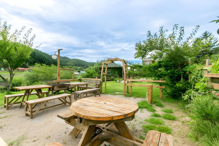 Others 3, Platy Pension, Hongcheon
