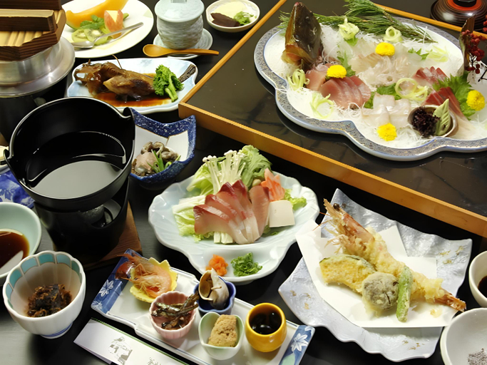 Food & Drinks, Ryokan Momijiya, Mihama