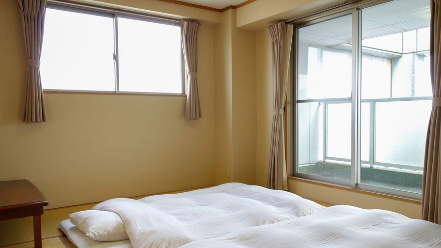 Bedroom 3, Hotel Abest Kochi, Kōchi