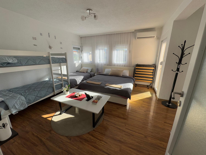 Others 3, Apartment On the way, Herzegovina-Neretva