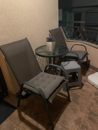 Others 5, Kukunesh Apartments