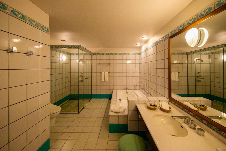 Bathroom, Fruit Park Fujiya Hotel, Yamanashi