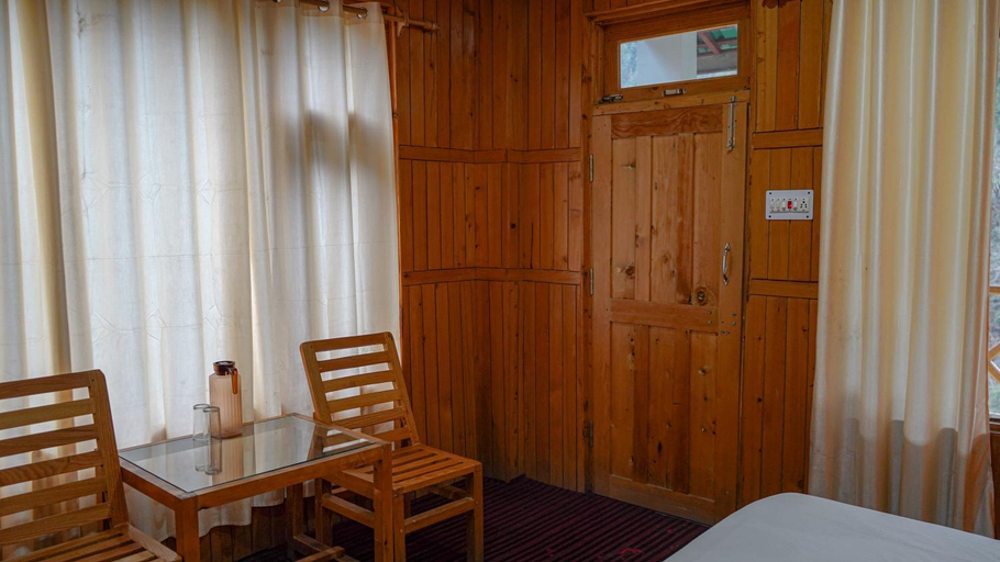 Others 4, The Forest Pinnacle & Cafe , Sojha, Kullu