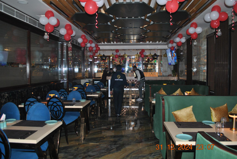 Restaurant 2, A R Plaza , Chandigarh