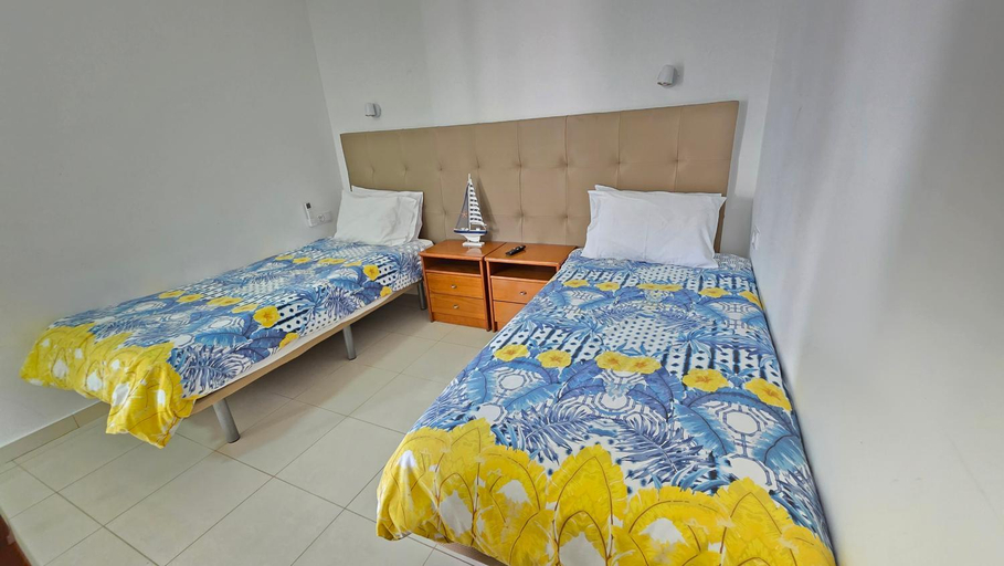 Bedroom, Apartamentos Navio Azul, Funchal
