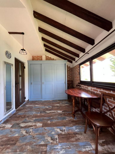 Others 4, Villa SHU