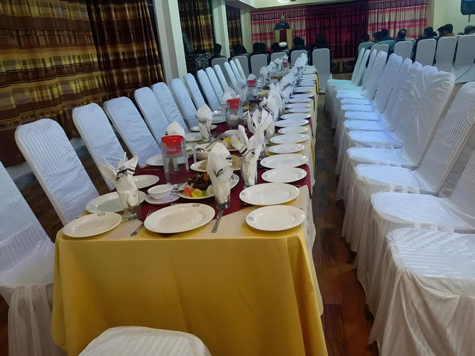 Food & Drinks, Hotel Deewan-e-Aziz International, Azad Kashmir